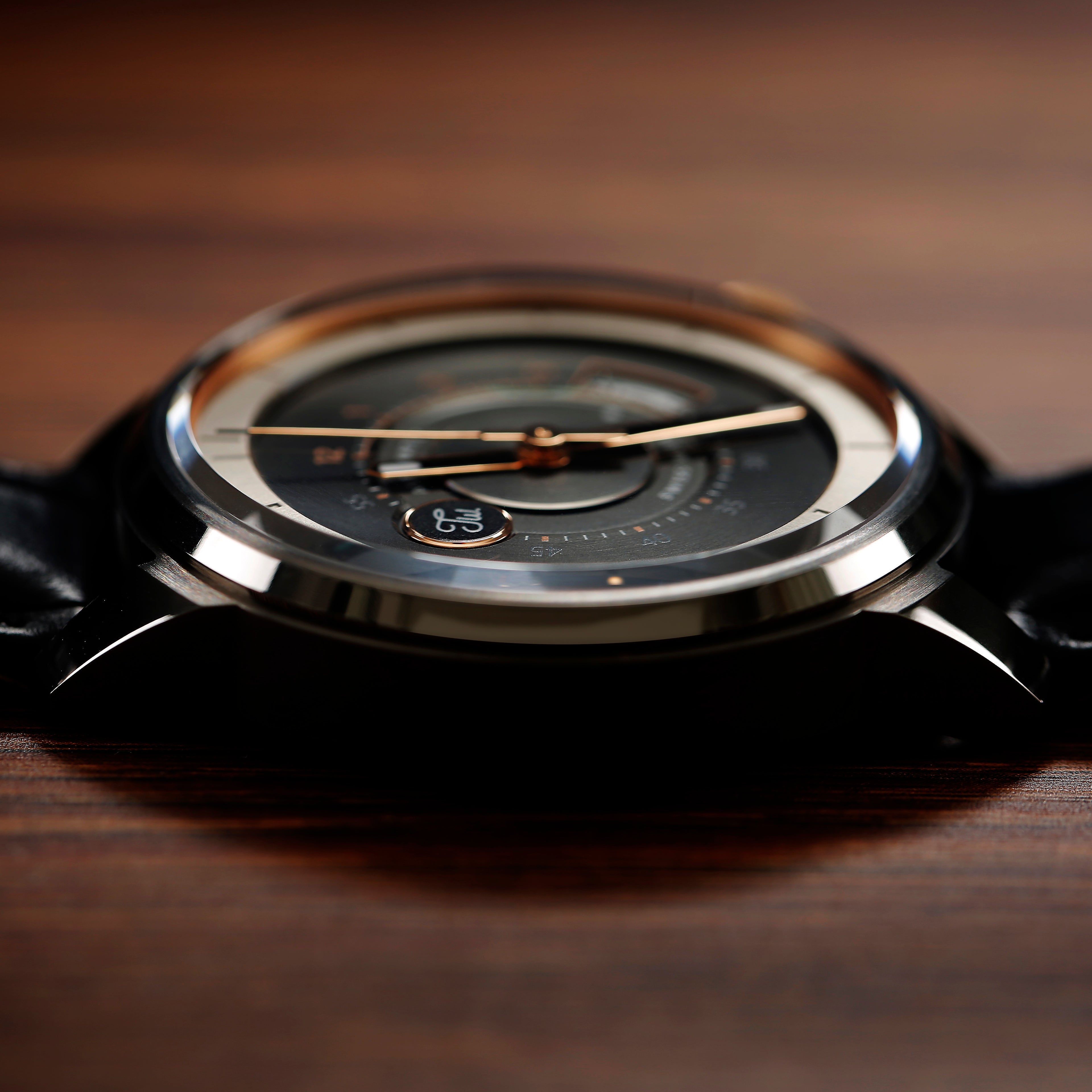 Swiss made luxury design watch for men