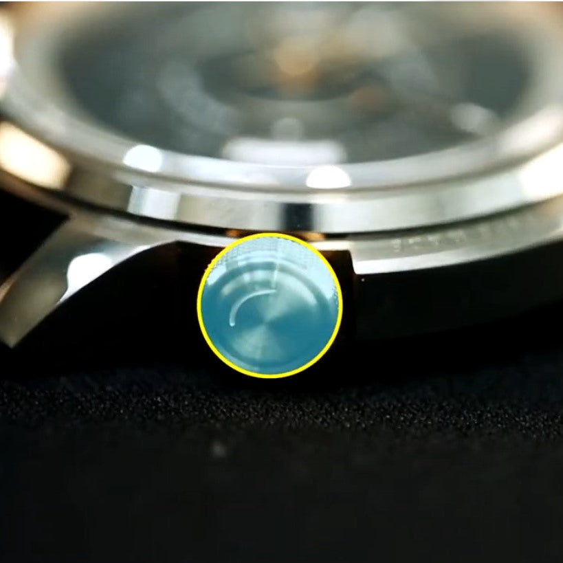 Tate Wade signature watch crown